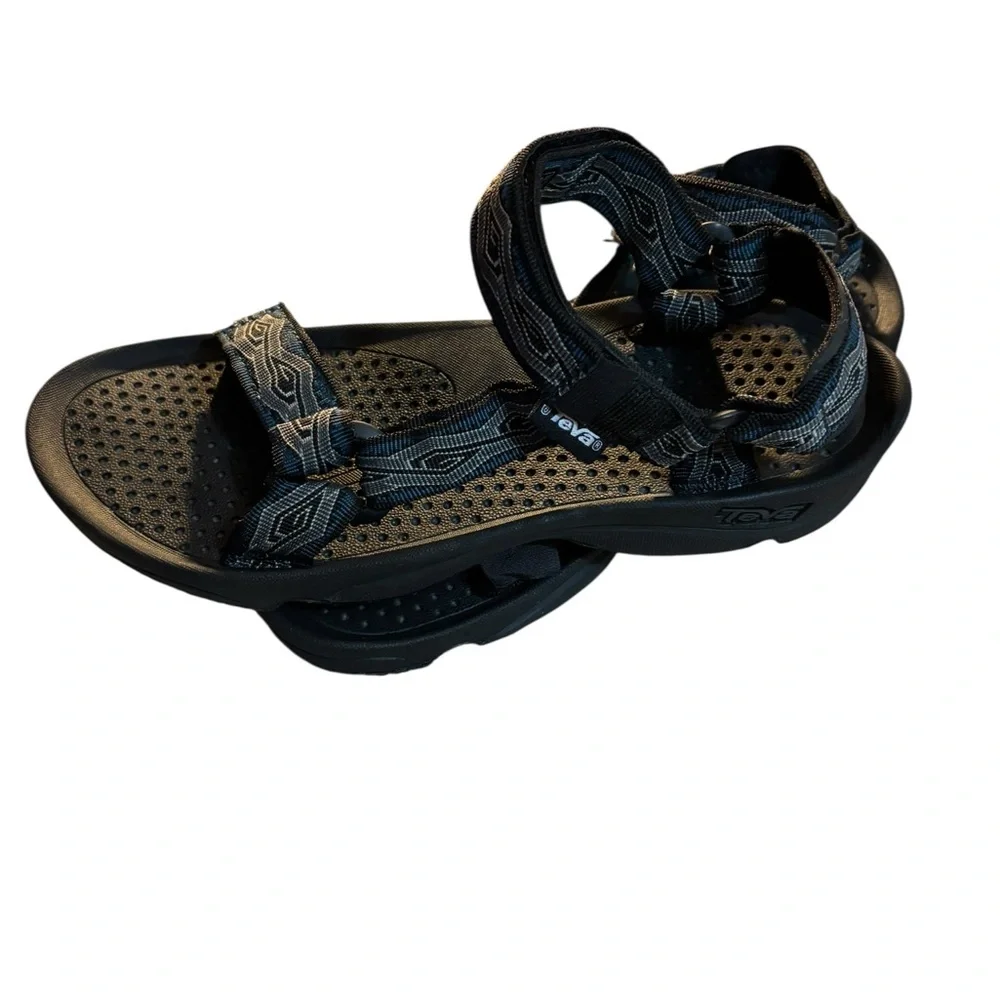 Teva | sandals 9